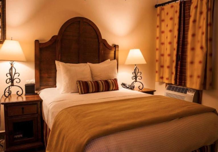 Deluxe Room interior
